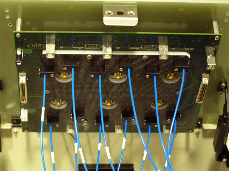 Wireless Test Fixture With Rf And Usb Test Head Engineering Llc